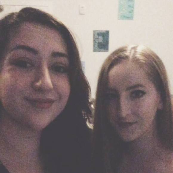 Meet your Posher, Chloe - Picture 1 of 1